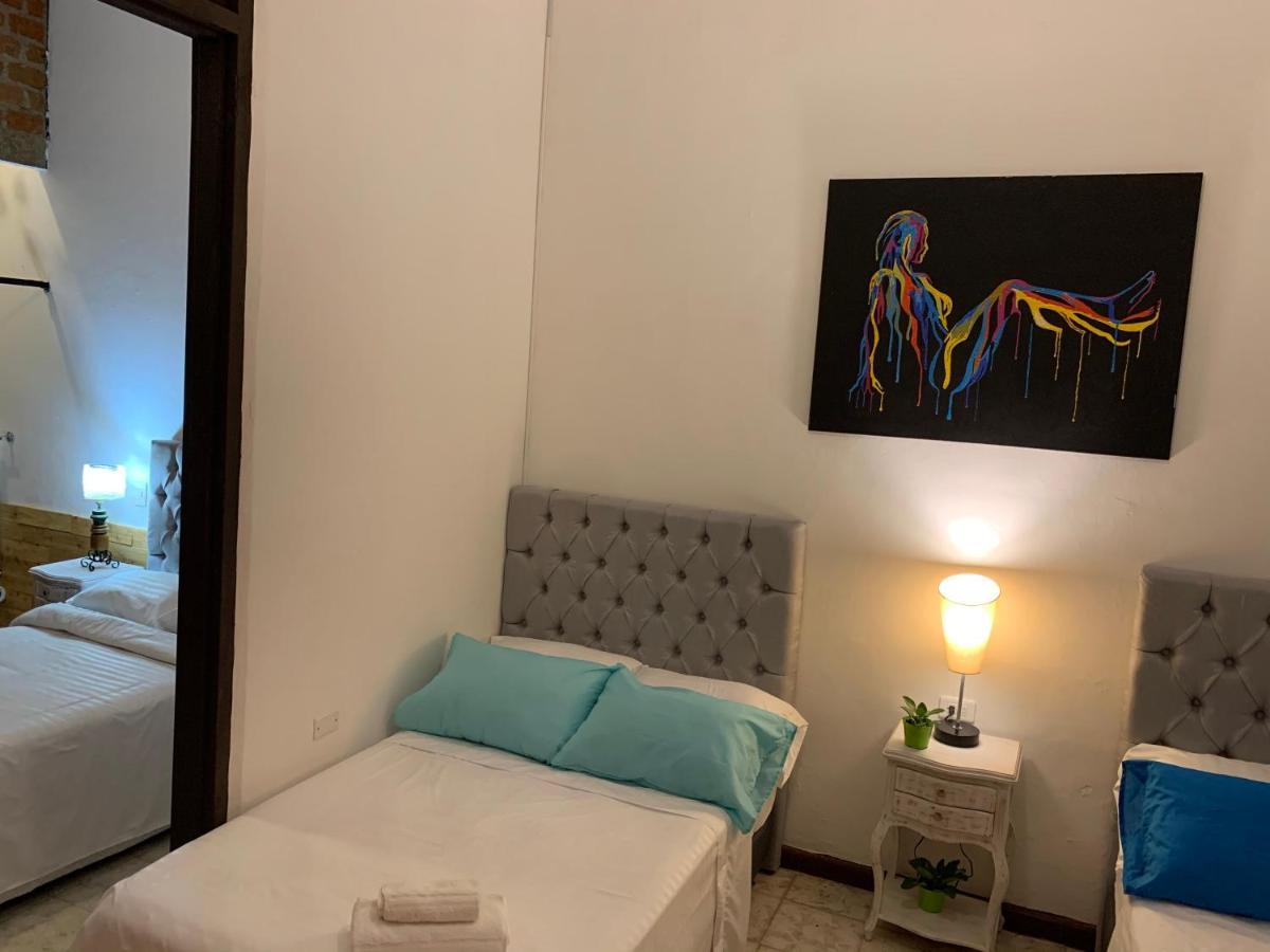 Casa Blanca San Antonio Hostal Boutique Cali Exteriör bild