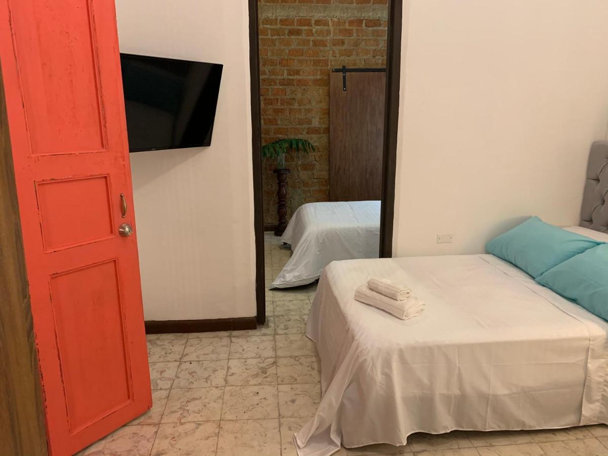 Casa Blanca San Antonio Hostal Boutique Cali Exteriör bild