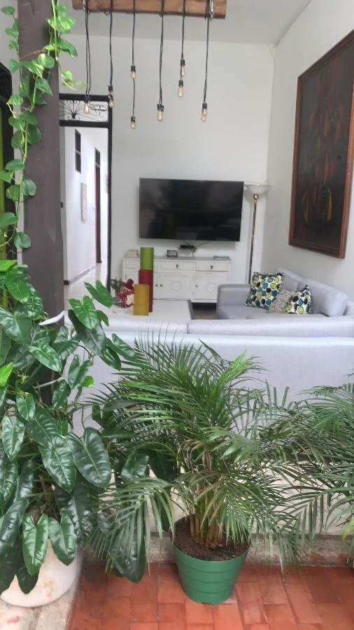 Casa Blanca San Antonio Hostal Boutique Cali Exteriör bild