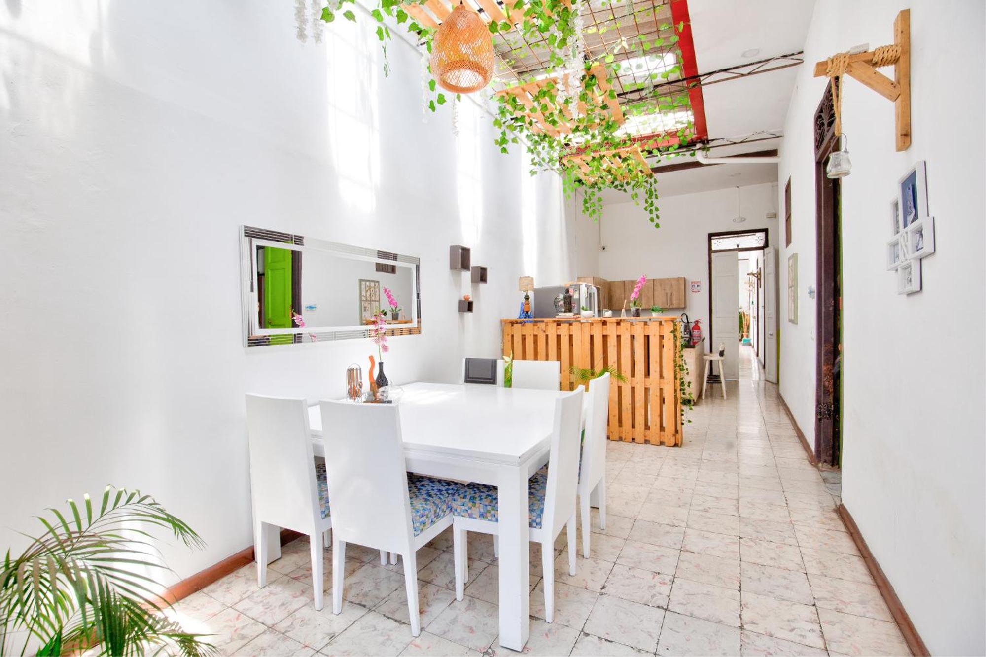 Casa Blanca San Antonio Hostal Boutique Cali Exteriör bild