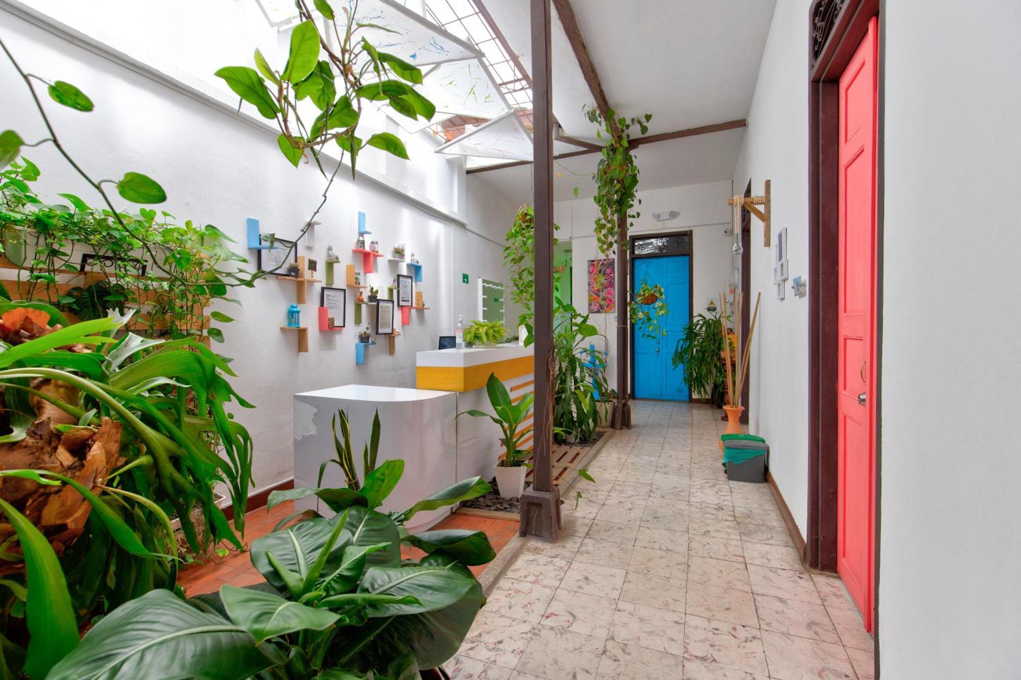 Casa Blanca San Antonio Hostal Boutique Cali Exteriör bild